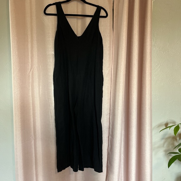 Black linen jumpsuit by TopShop, size us 2 - Picture 2 of 5